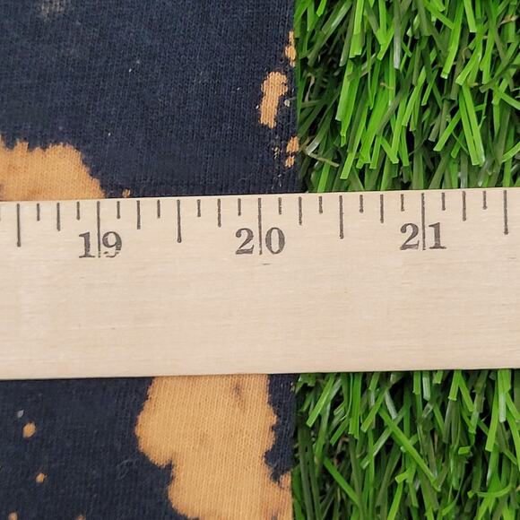 Distressed Skull Shirt Medium 20x24 Bleached Edgy Grunge - Picture 9 of 15